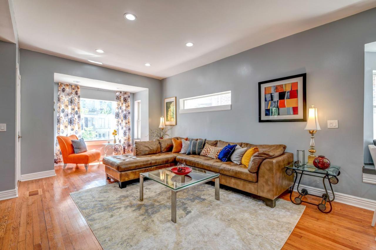 Spacious 5-Br House Near Transit W Parking シカゴ エクステリア 写真